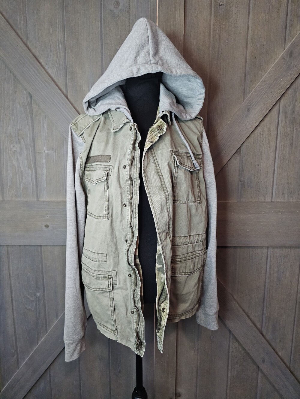 Brooklyn Calling N.Y.C Jacket sz Medium